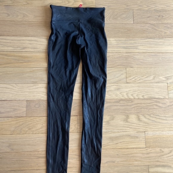Spanx Faux Leather Leggings - Picture 4 of 4